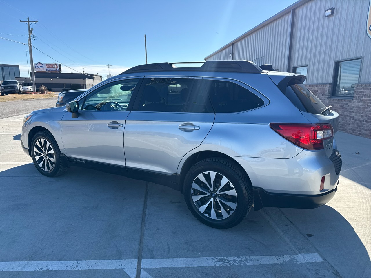 Subaru Outback 4dr Wgn 3.6R Limited 2016