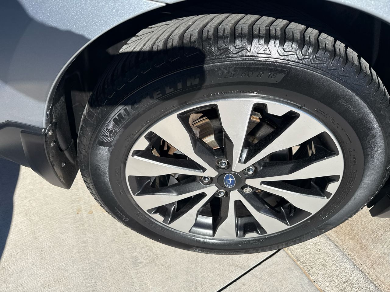 Subaru Outback 4dr Wgn 3.6R Limited 2016