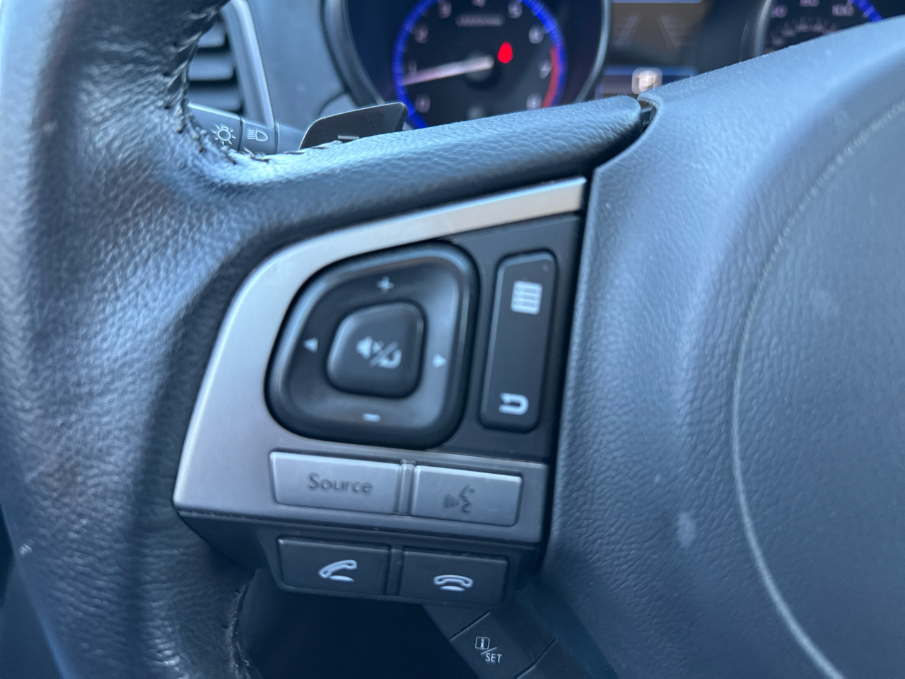 Subaru Outback 4dr Wgn 3.6R Limited 2016