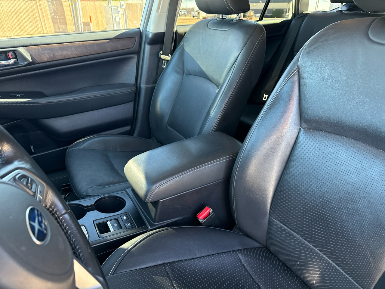 Subaru Outback 4dr Wgn 3.6R Limited 2016