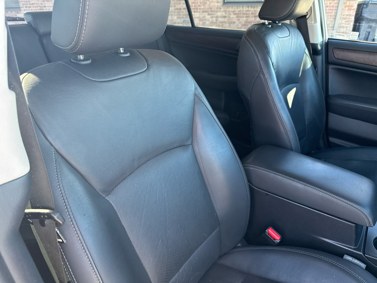 Subaru Outback 4dr Wgn 3.6R Limited 2016