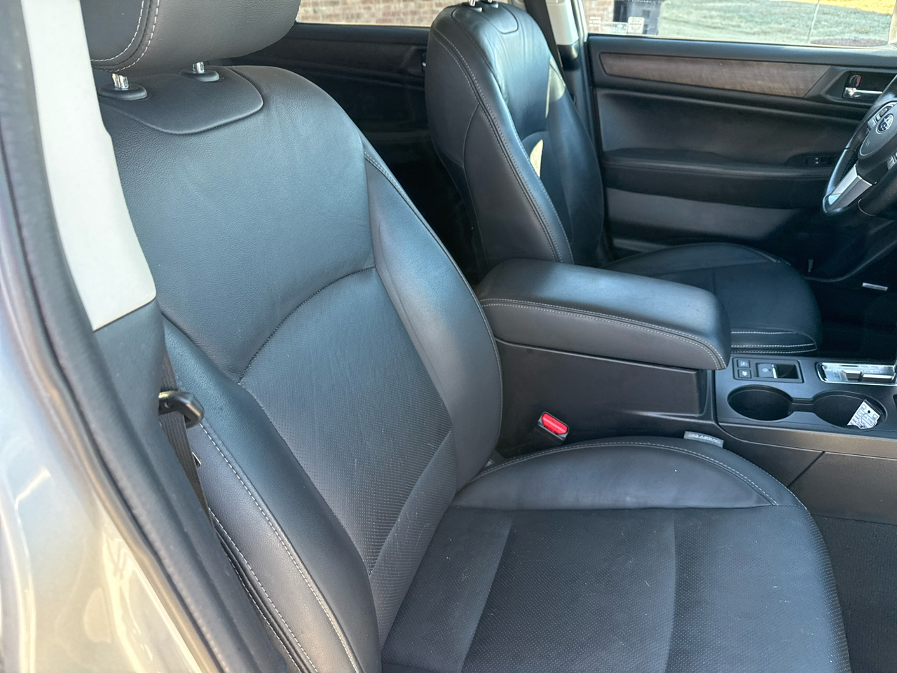 Subaru Outback 4dr Wgn 3.6R Limited 2016