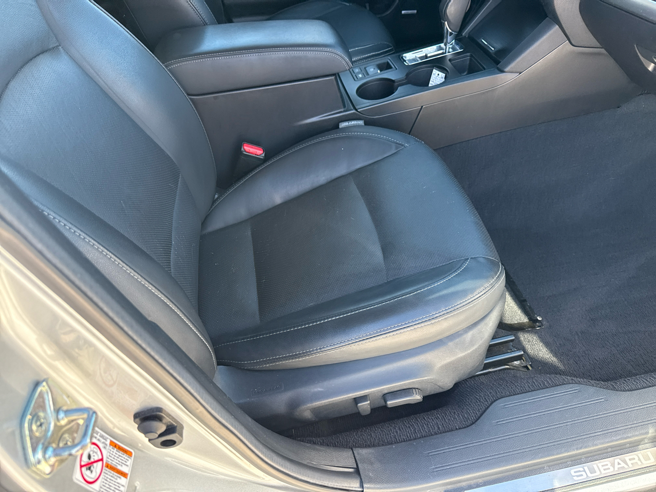 Subaru Outback 4dr Wgn 3.6R Limited 2016