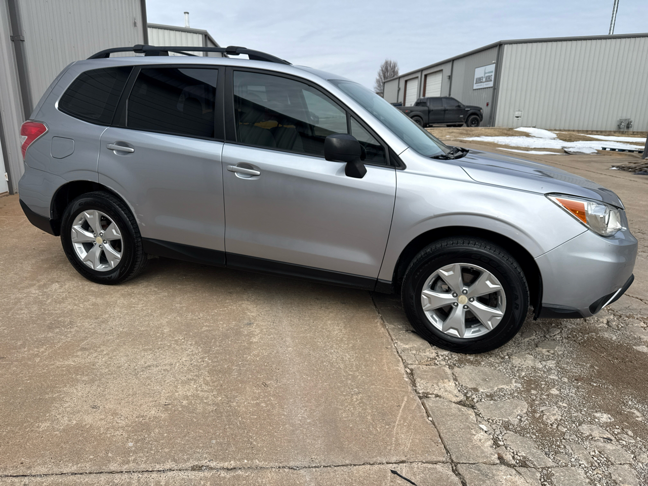 Subaru Forester 4dr CVT 2.5i PZEV 2016