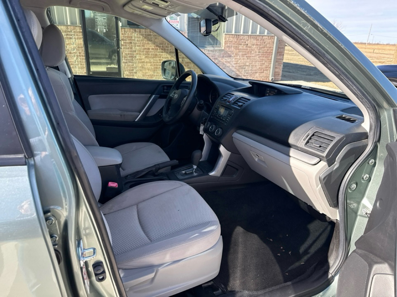 Subaru Forester 4dr CVT 2.5i PZEV 2015