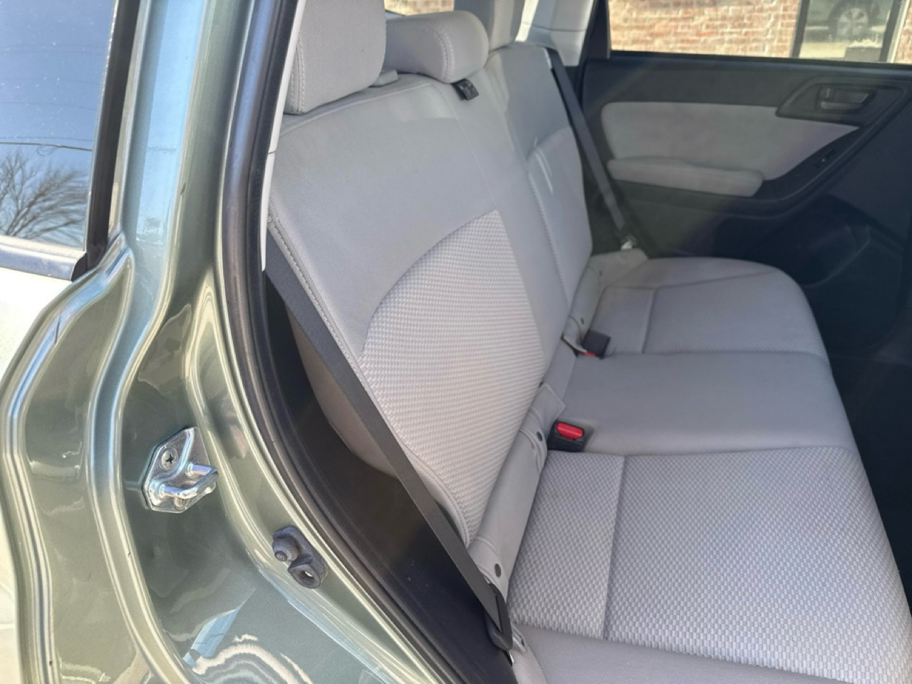 Subaru Forester 4dr CVT 2.5i PZEV 2015