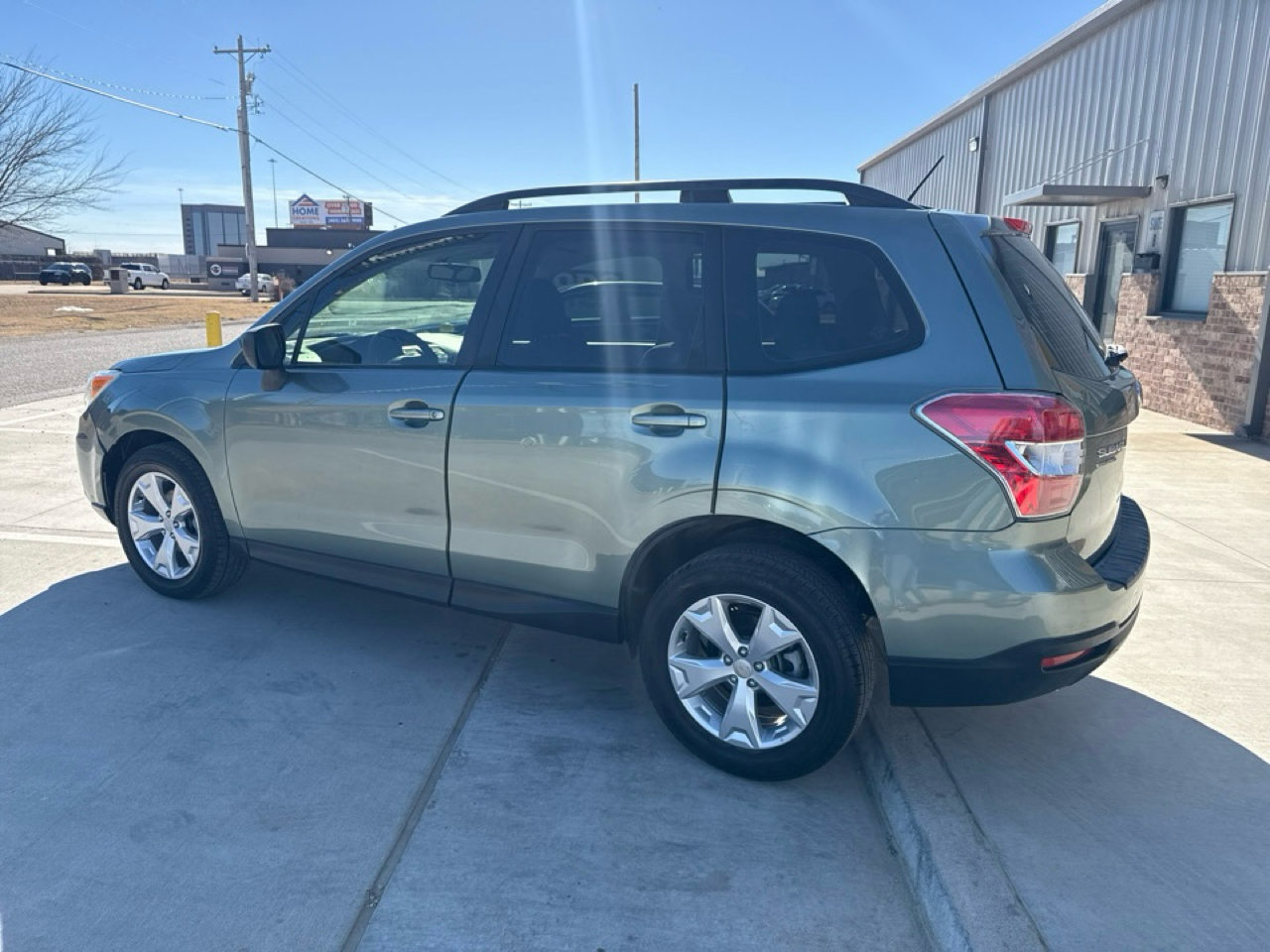 Subaru Forester 4dr CVT 2.5i PZEV 2015