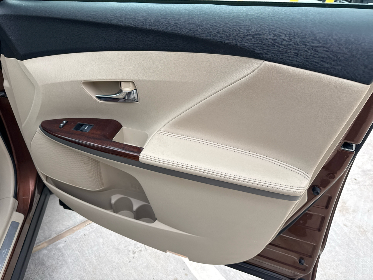 Toyota Venza 4dr Wgn V6 FWD (Natl) 2009