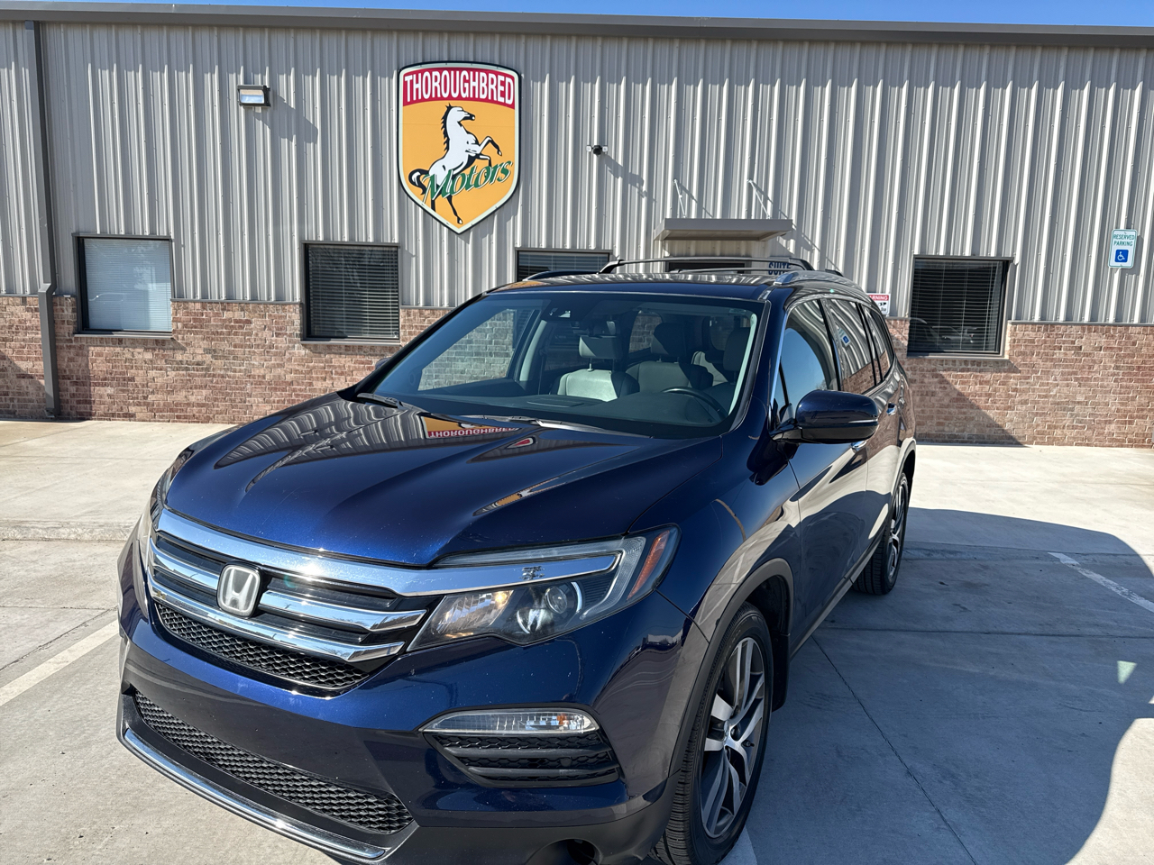 Honda Pilot AWD 4dr Elite w/RES & Navi 2016