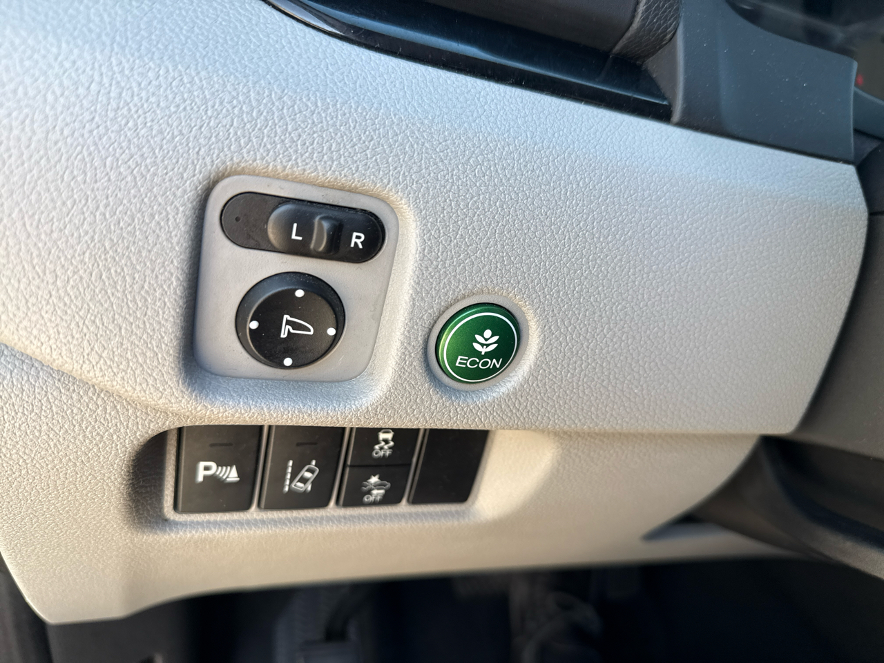 Honda Pilot AWD 4dr Elite w/RES & Navi 2016