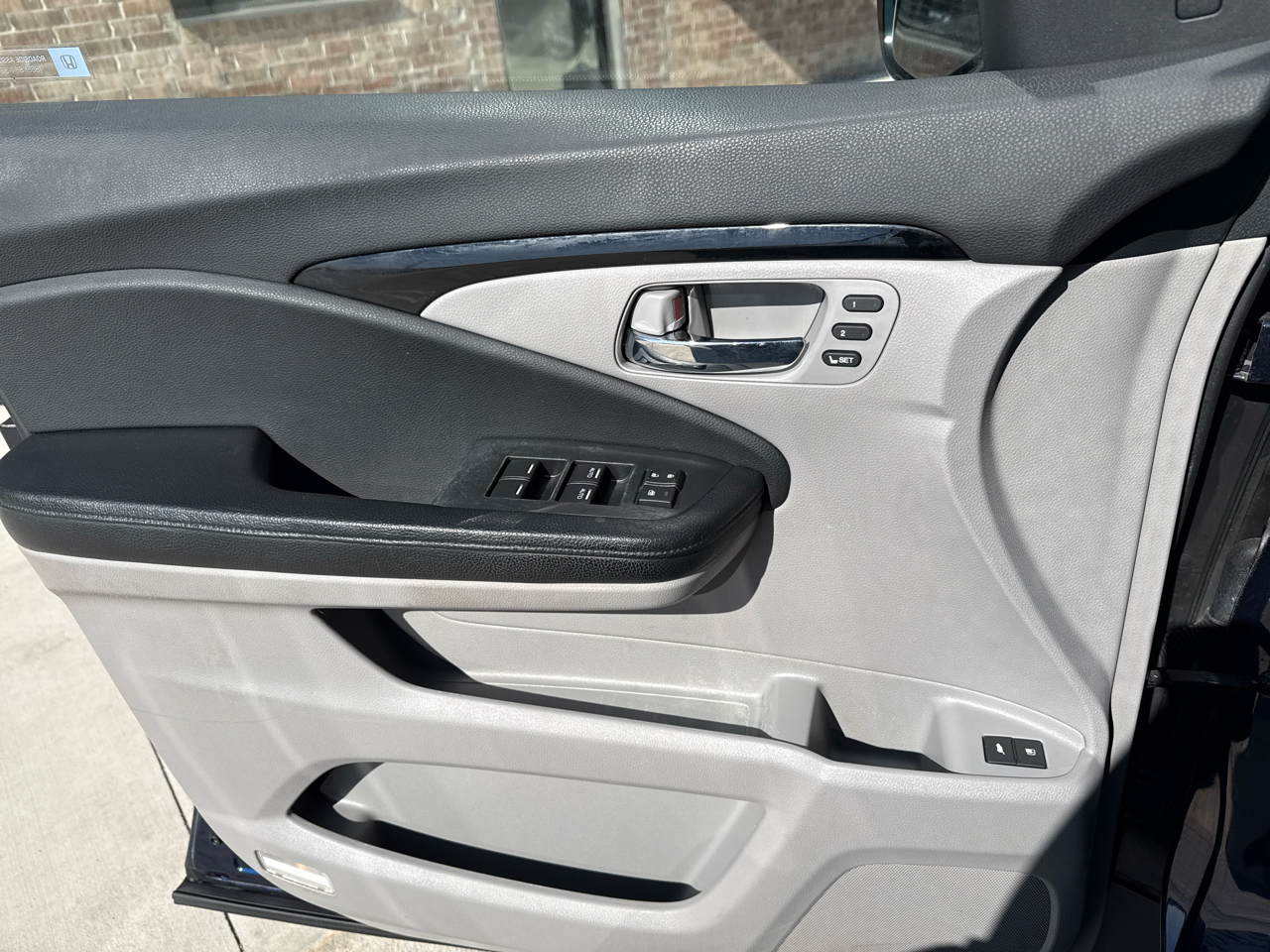 Honda Pilot AWD 4dr Elite w/RES & Navi 2016