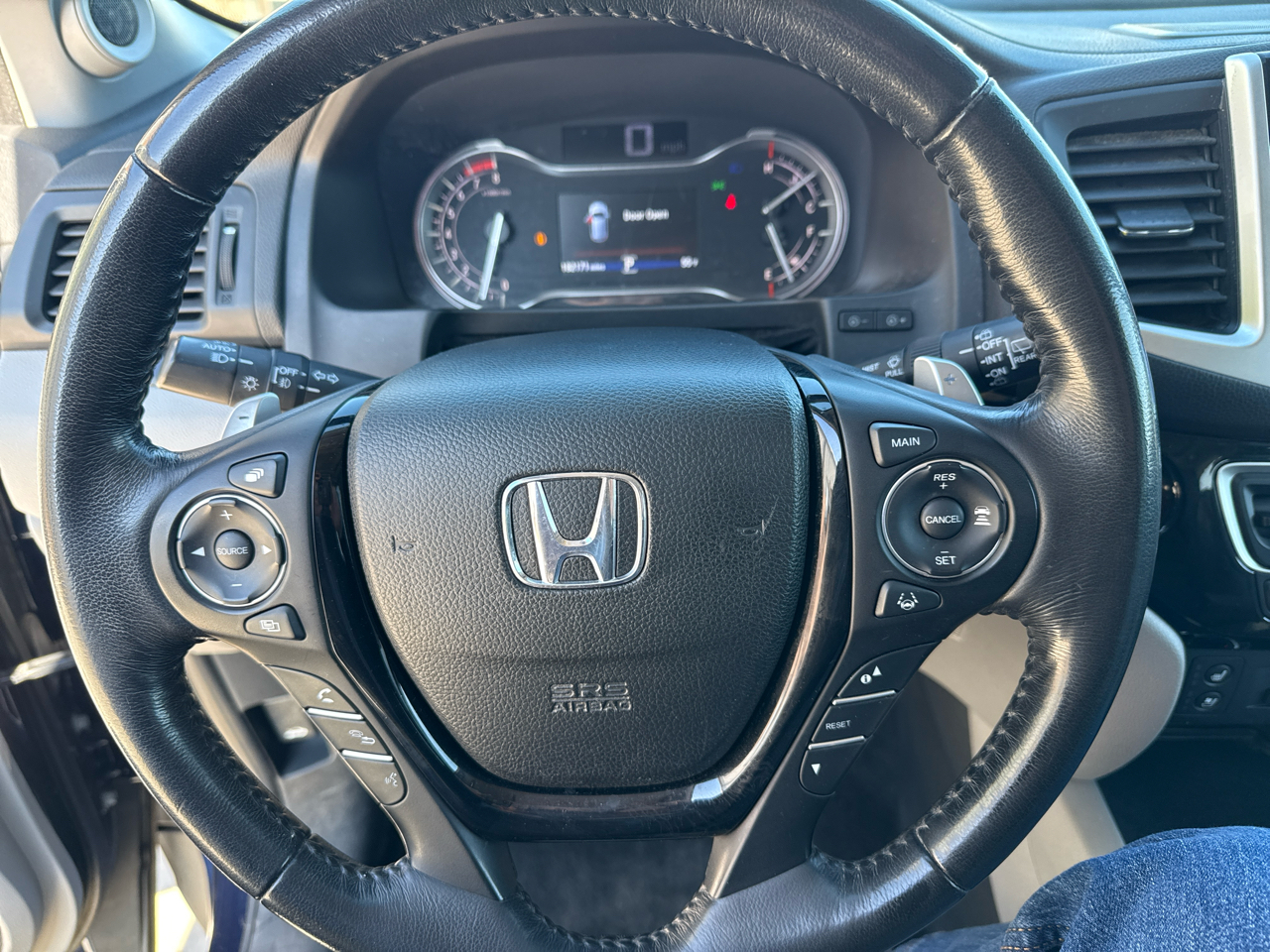 Honda Pilot AWD 4dr Elite w/RES & Navi 2016