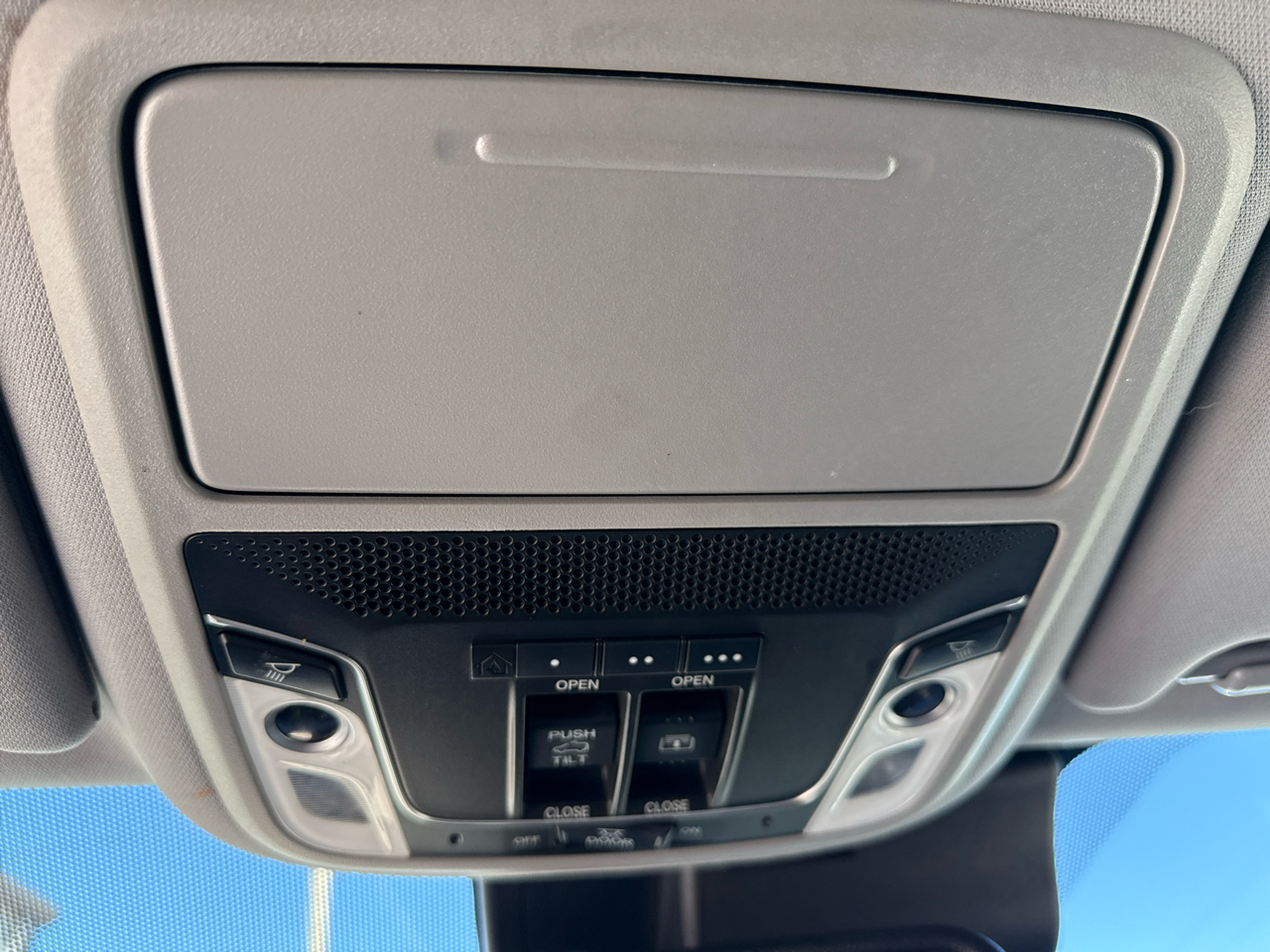 Honda Pilot AWD 4dr Elite w/RES & Navi 2016