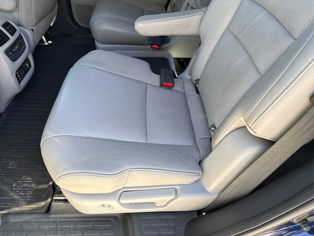 Honda Pilot AWD 4dr Elite w/RES & Navi 2016