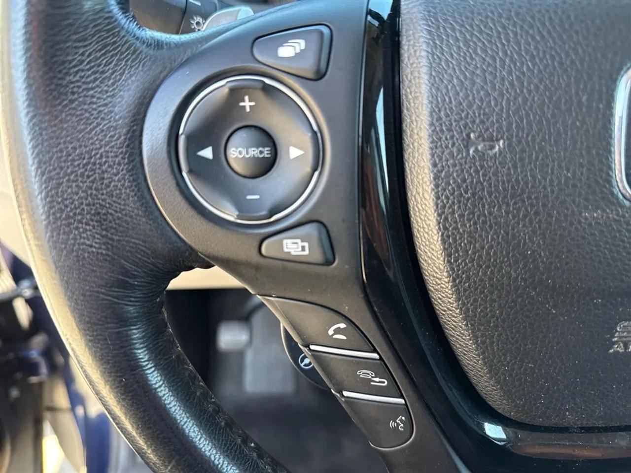 Honda Pilot AWD 4dr Elite w/RES & Navi 2016