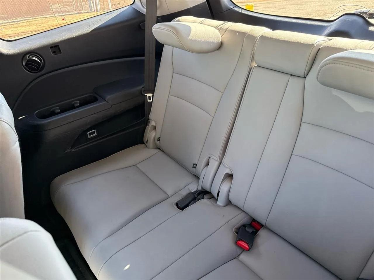 Honda Pilot AWD 4dr Elite w/RES & Navi 2016