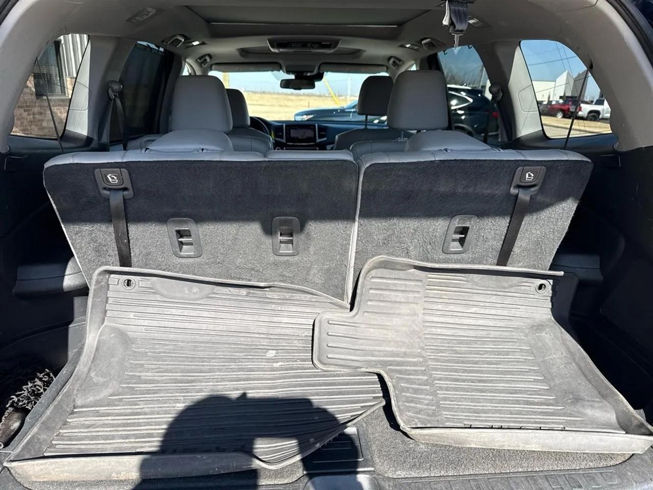 Honda Pilot AWD 4dr Elite w/RES & Navi 2016