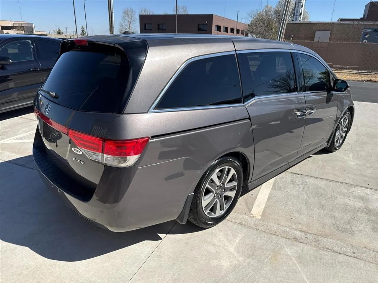 Honda Odyssey 5dr Touring Elite 2015