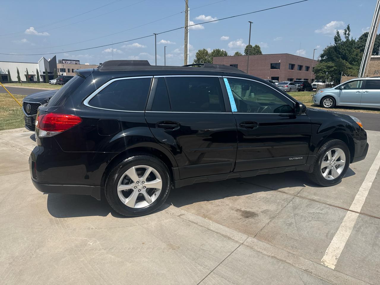 Subaru Outback 4dr Wgn H6 Auto 3.6R Limited 2013