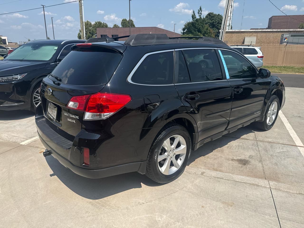 Subaru Outback 4dr Wgn H6 Auto 3.6R Limited 2013