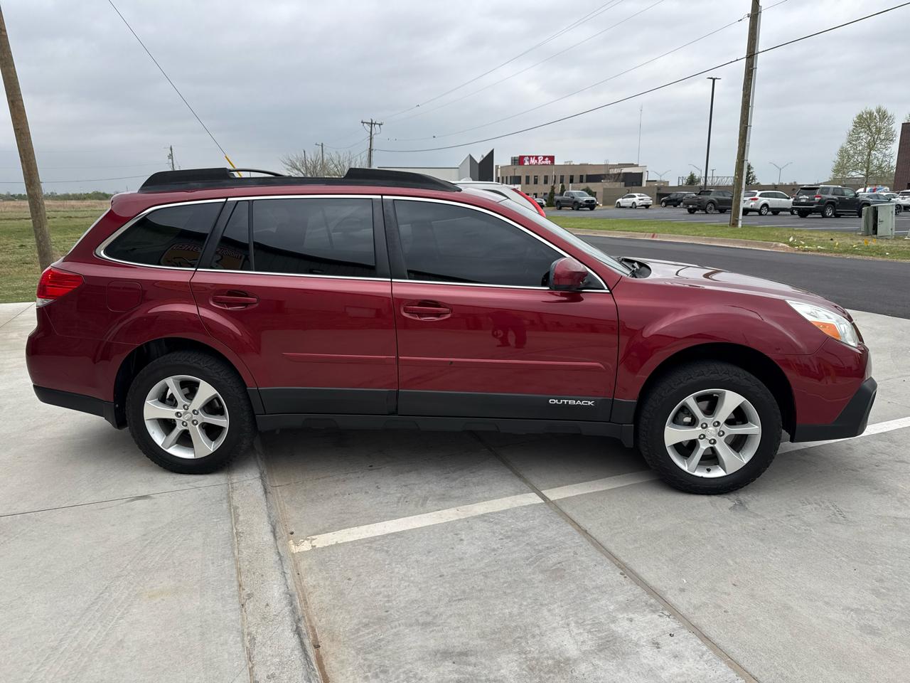 Subaru Outback 4dr Wgn H4 Auto 2.5i Limited 2013