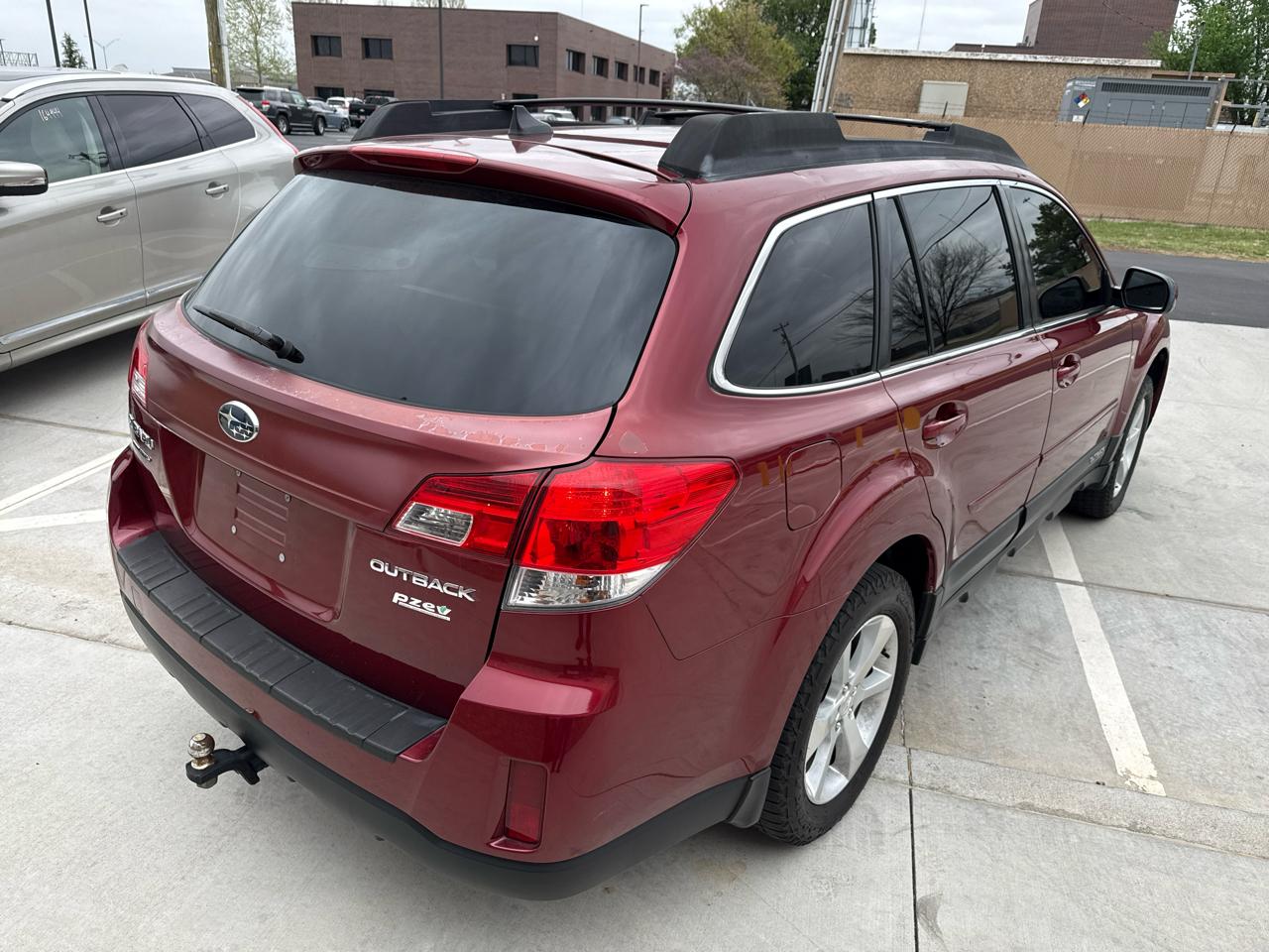 Subaru Outback 4dr Wgn H4 Auto 2.5i Limited 2013