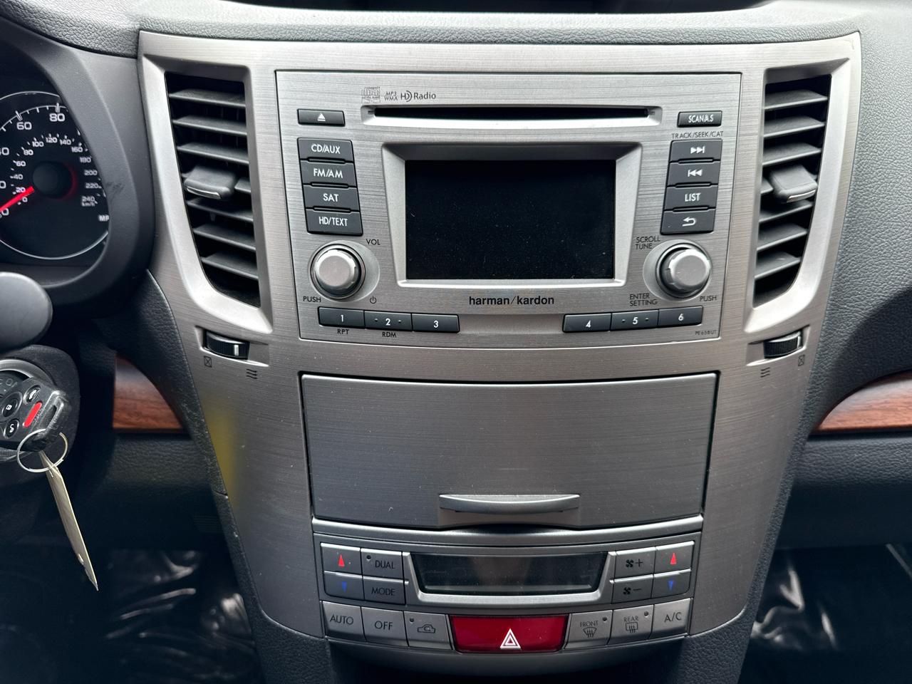 Subaru Outback 4dr Wgn H4 Auto 2.5i Limited 2013