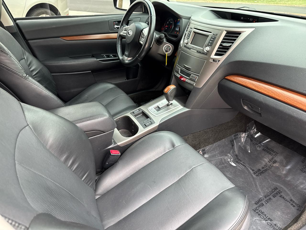 Subaru Outback 4dr Wgn H4 Auto 2.5i Limited 2013