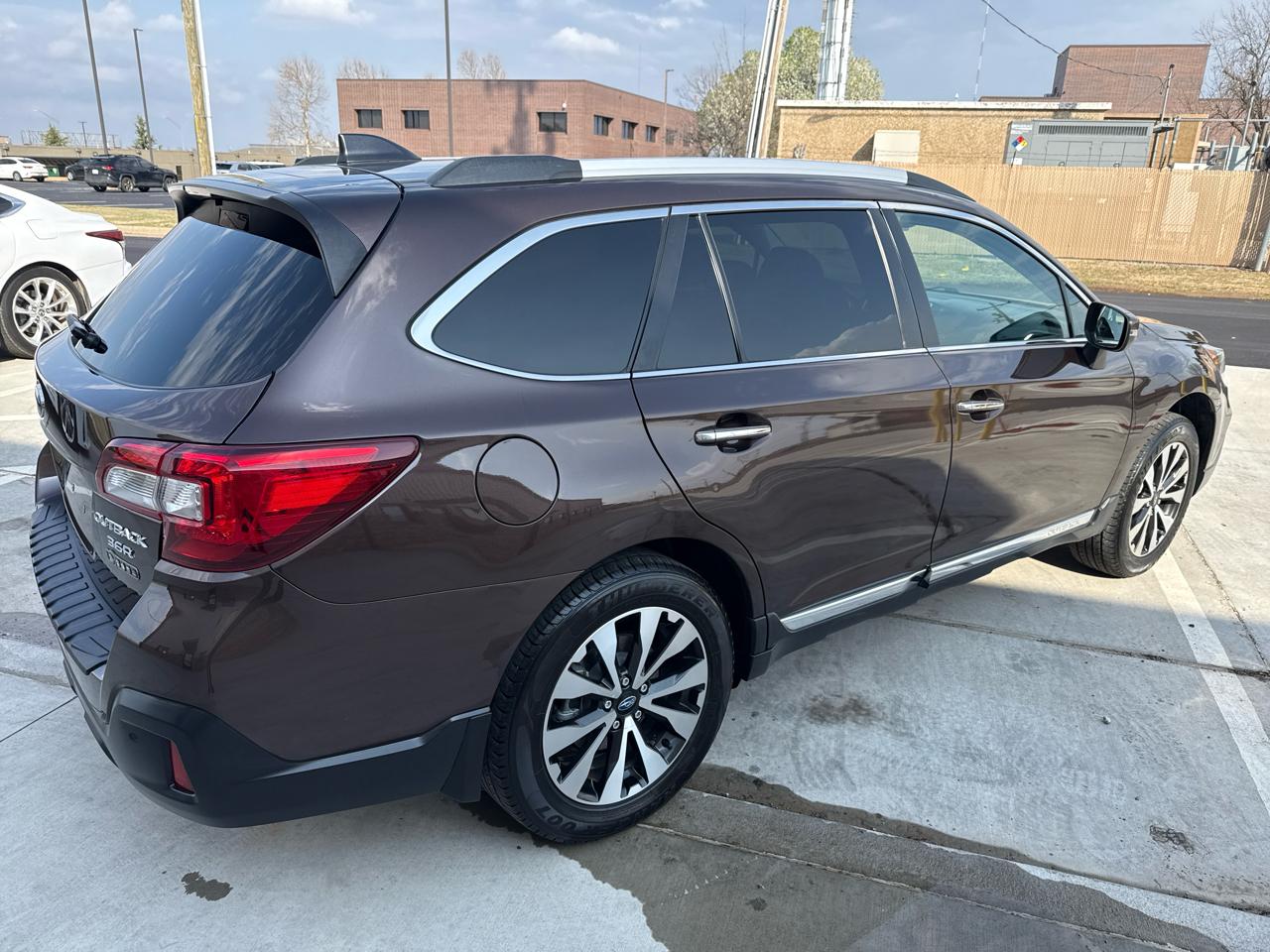 Subaru Outback 3.6R Touring 2019
