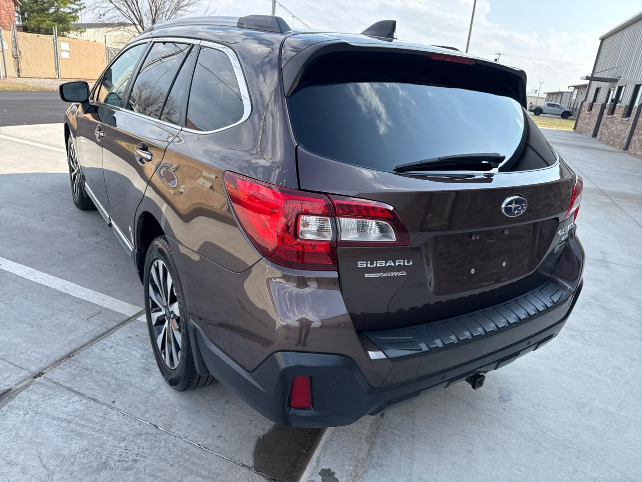 Subaru Outback 3.6R Touring 2019