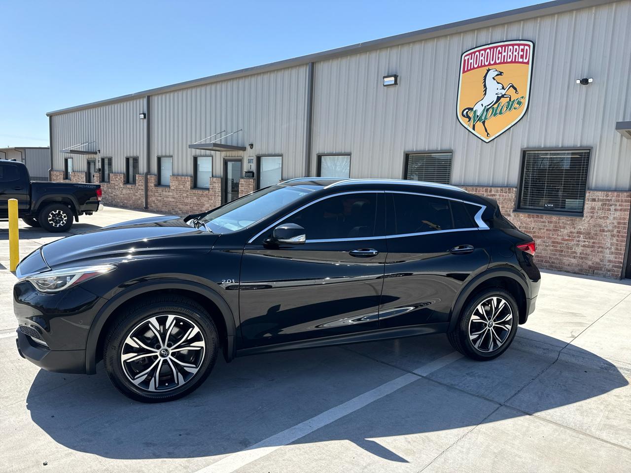 Infiniti QX30 Premium AWD *Ltd Avail* 2017