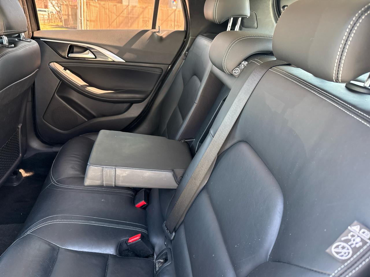 Infiniti QX30 Premium AWD *Ltd Avail* 2017