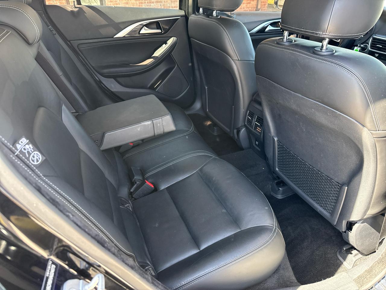 Infiniti QX30 Premium AWD *Ltd Avail* 2017