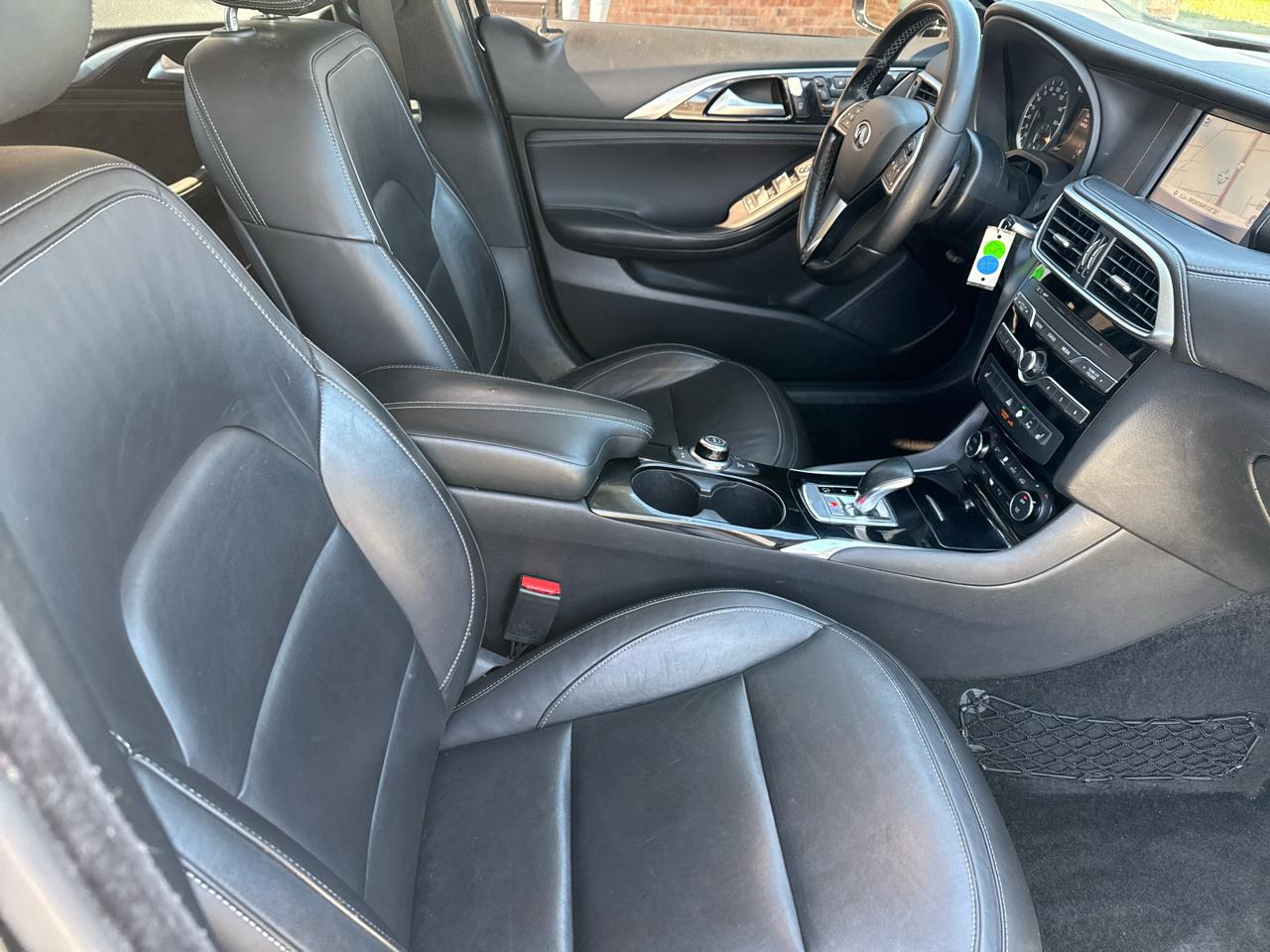 Infiniti QX30 Premium AWD *Ltd Avail* 2017