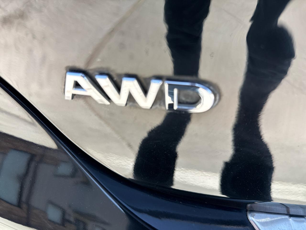 Infiniti QX30 Premium AWD *Ltd Avail* 2017