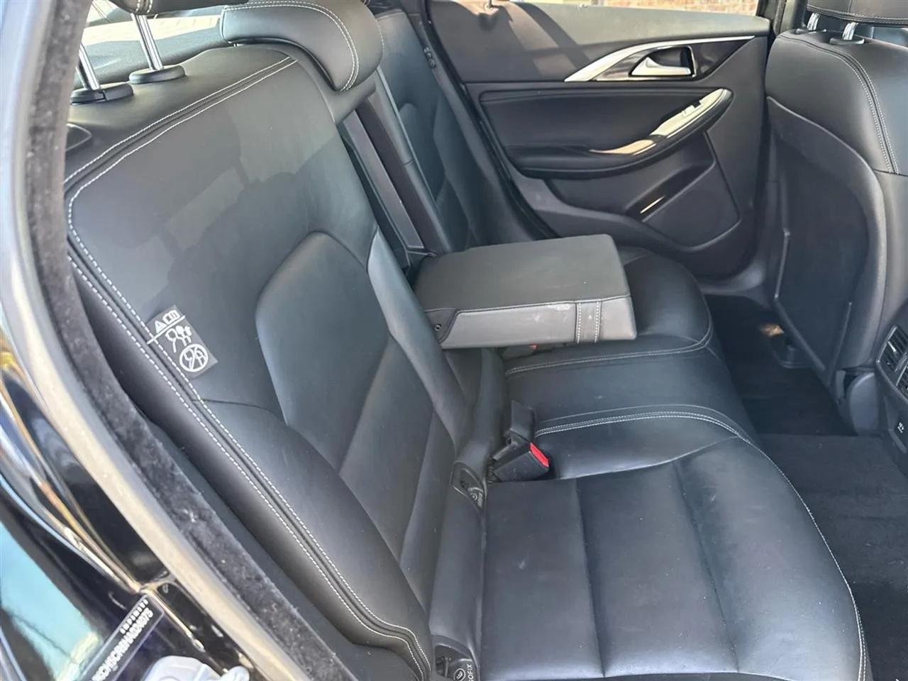 Infiniti QX30 Premium AWD *Ltd Avail* 2017