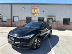 2017 Infiniti QX30 