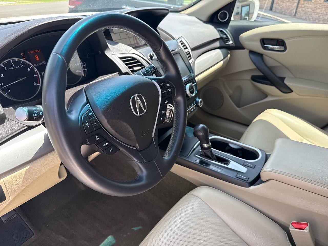 Acura RDX FWD 4dr Tech/AcuraWatch Plus Pkg 2016
