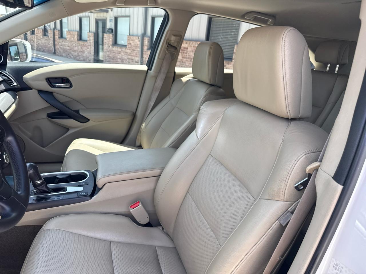 Acura RDX FWD 4dr Tech/AcuraWatch Plus Pkg 2016
