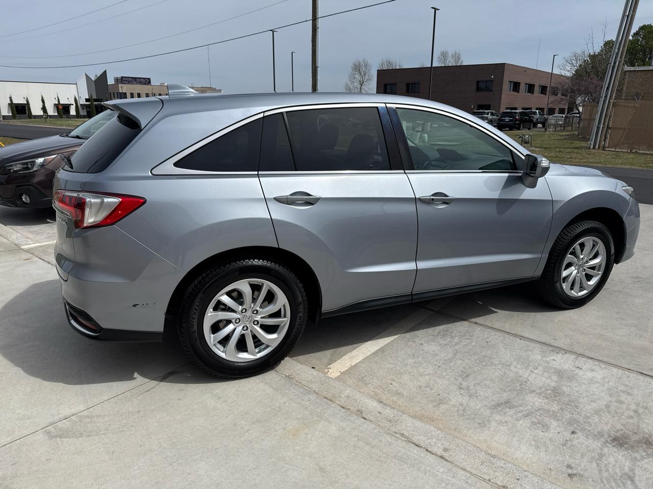 Acura RDX FWD 4dr Tech/AcuraWatch Plus Pkg 2016