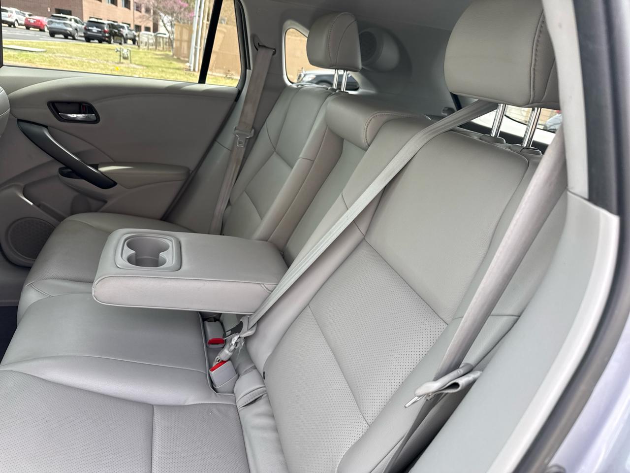 Acura RDX FWD 4dr Tech/AcuraWatch Plus Pkg 2016