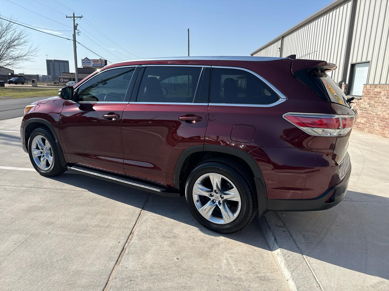 Toyota Highlander FWD 4dr V6  Limited (Natl) 2014