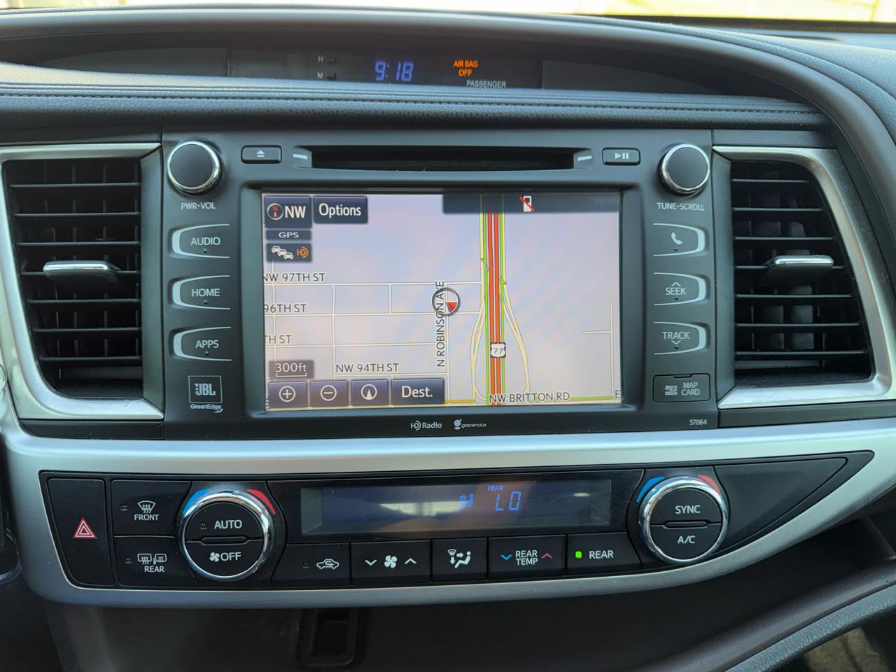 Toyota Highlander FWD 4dr V6  Limited (Natl) 2014