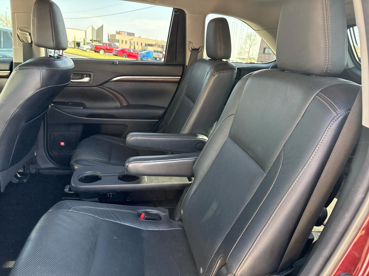 Toyota Highlander FWD 4dr V6  Limited (Natl) 2014