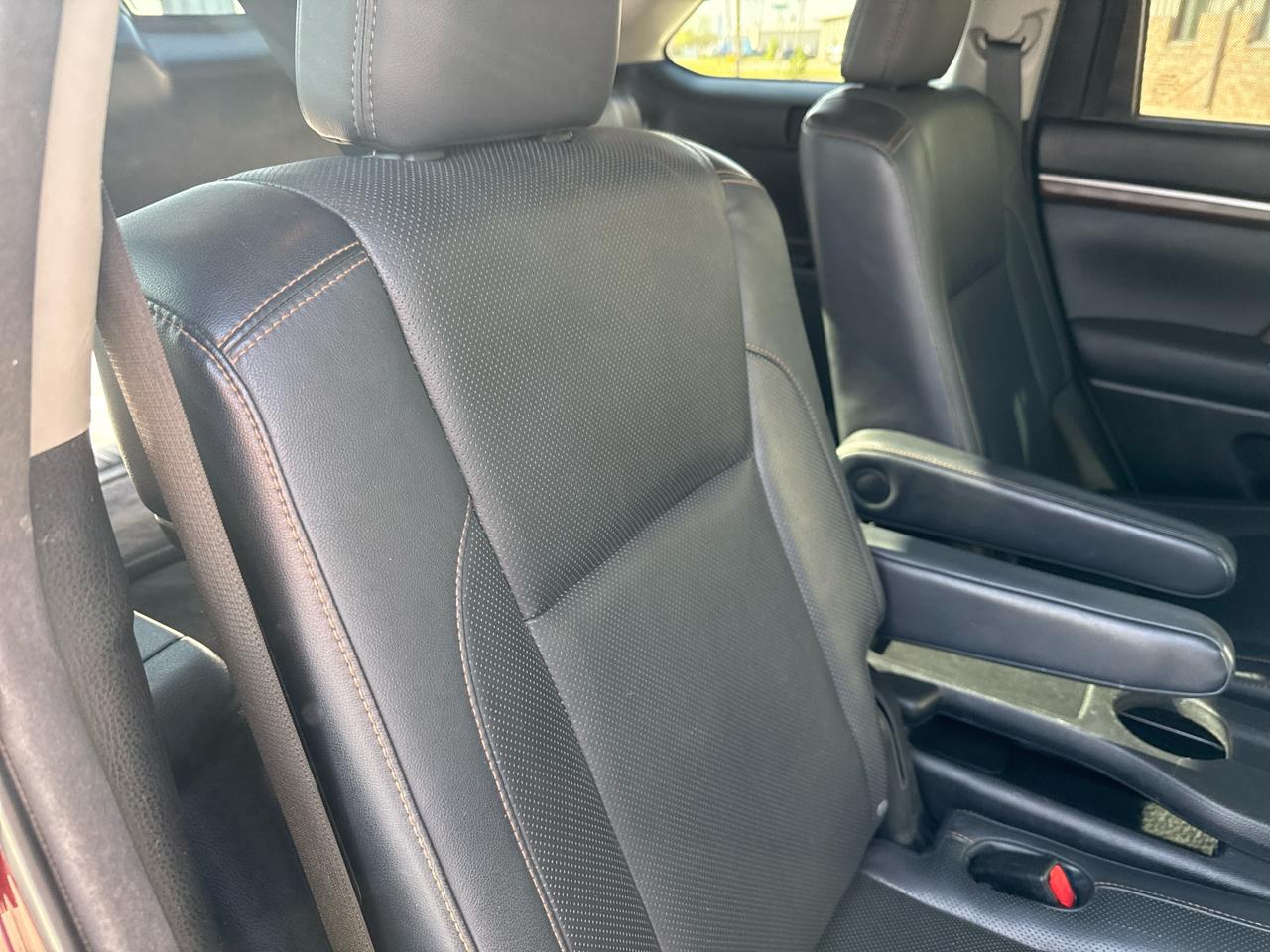 Toyota Highlander FWD 4dr V6  Limited (Natl) 2014