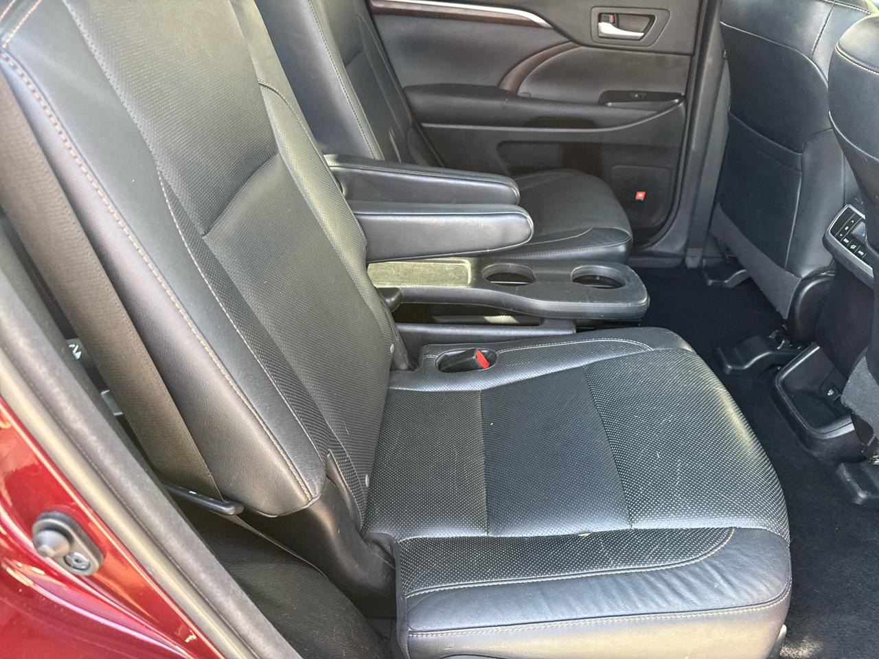 Toyota Highlander FWD 4dr V6  Limited (Natl) 2014