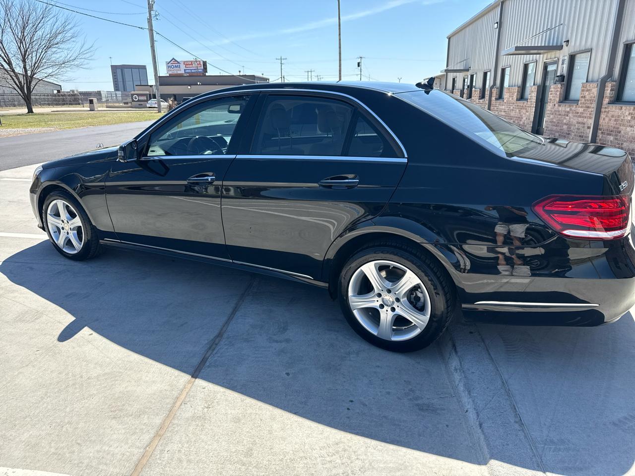 Mercedes-Benz E-Class 4dr Sdn E 250 BlueTEC Sport 4MATIC 2014