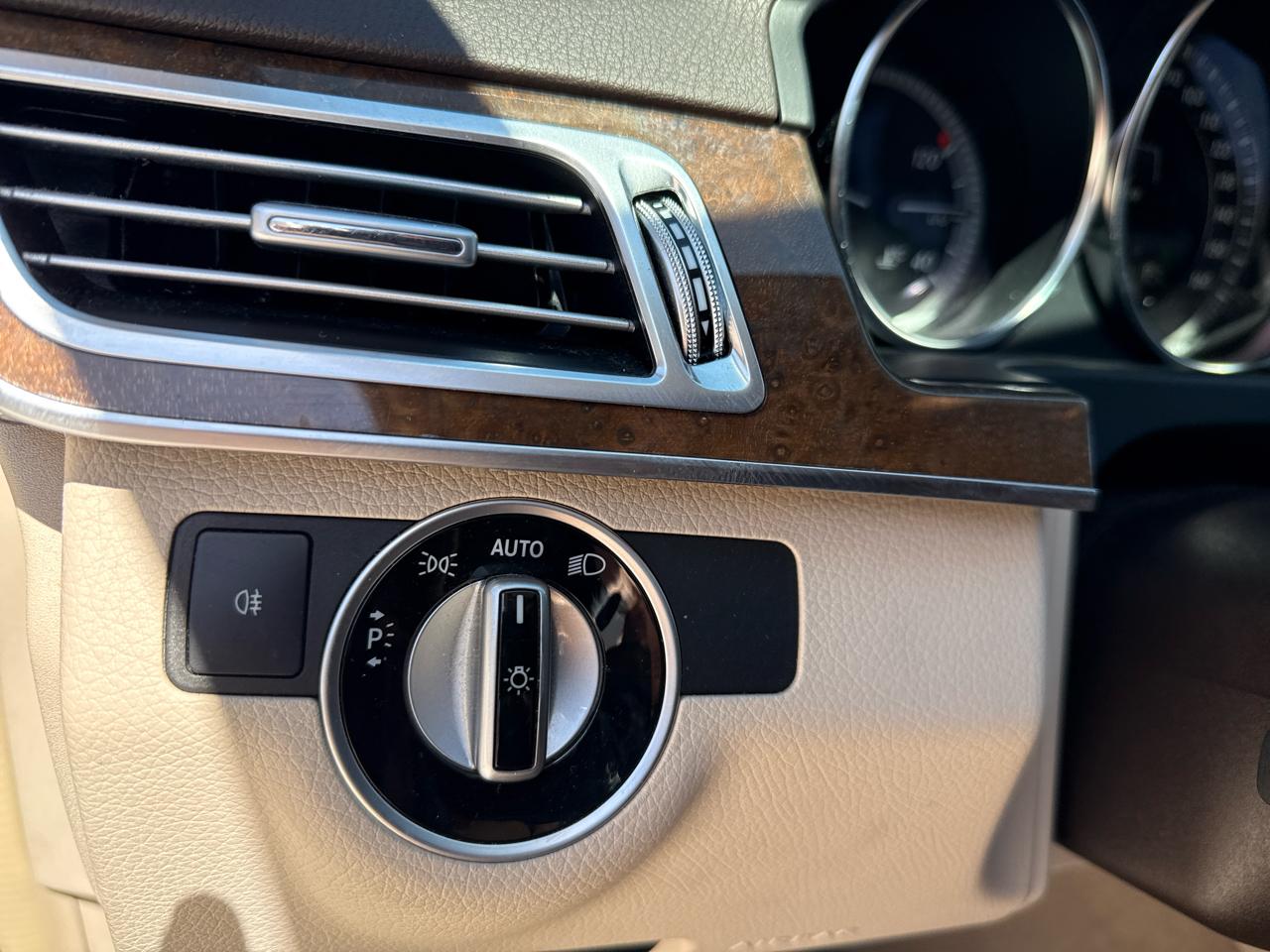 Mercedes-Benz E-Class 4dr Sdn E 250 BlueTEC Sport 4MATIC 2014