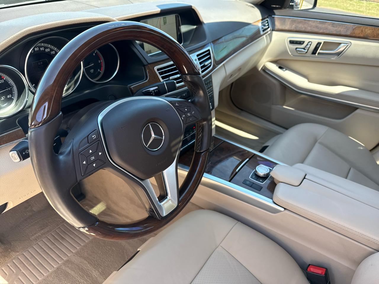 Mercedes-Benz E-Class 4dr Sdn E 250 BlueTEC Sport 4MATIC 2014