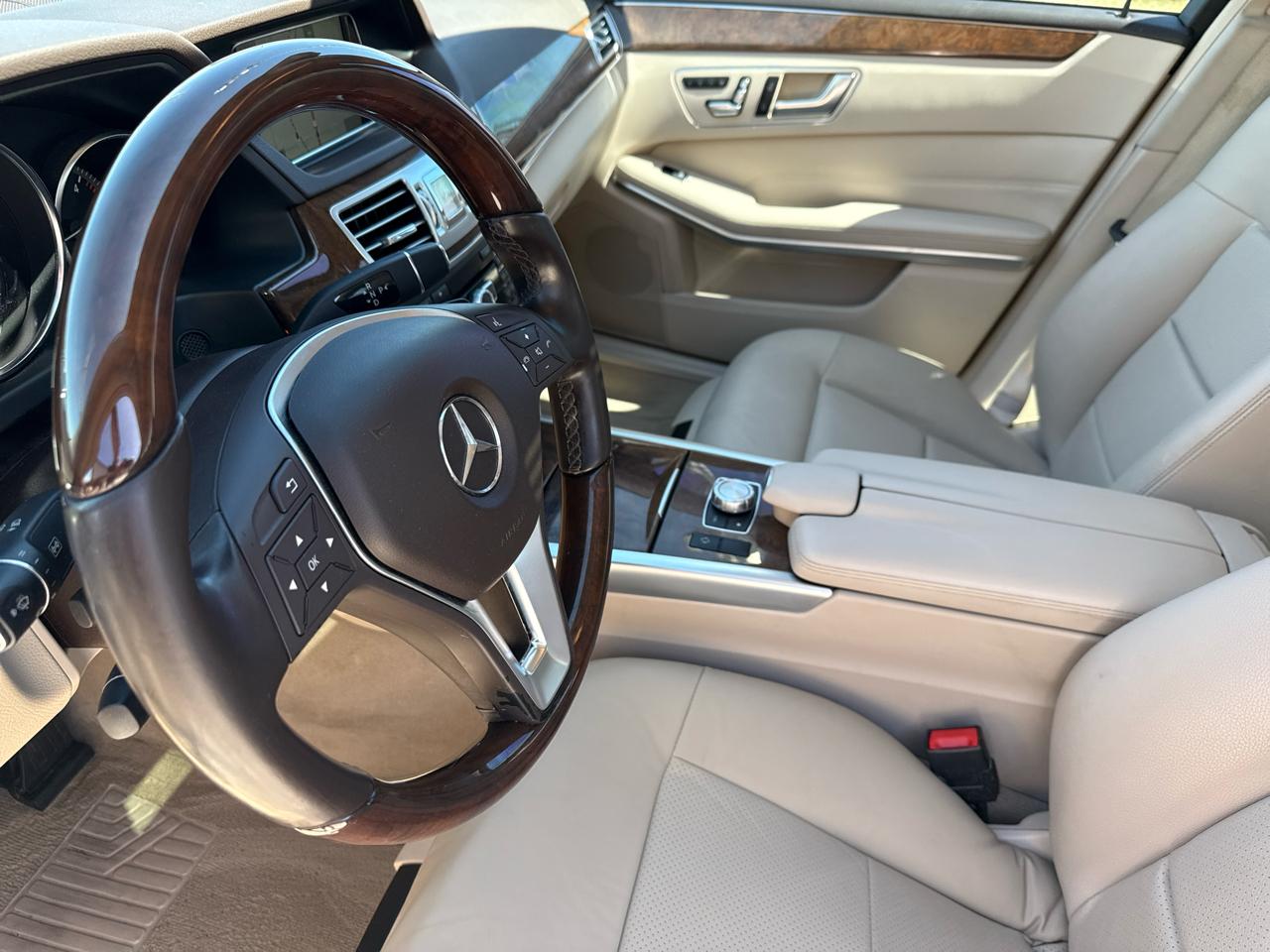 Mercedes-Benz E-Class 4dr Sdn E 250 BlueTEC Sport 4MATIC 2014